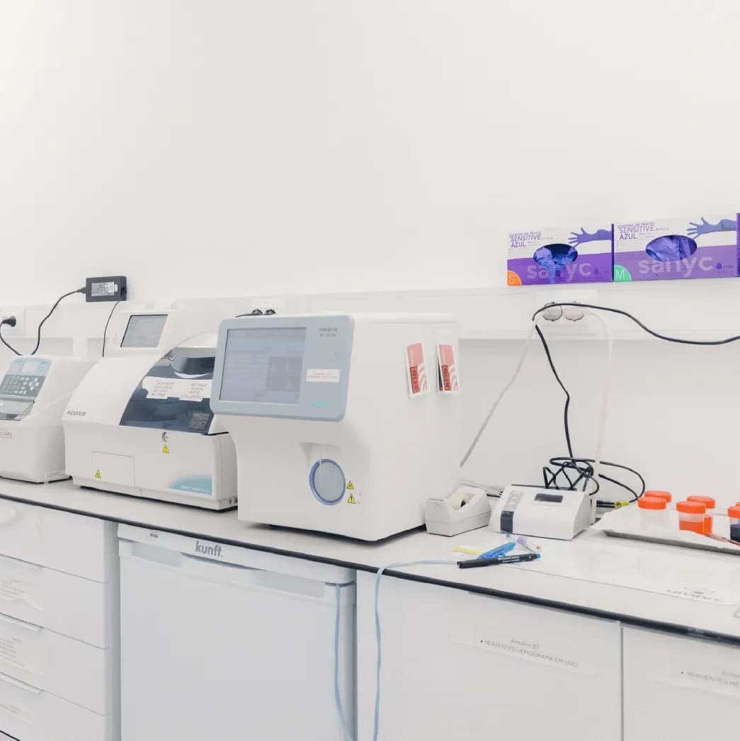 Laboratório de análises clínicas e microbiologia